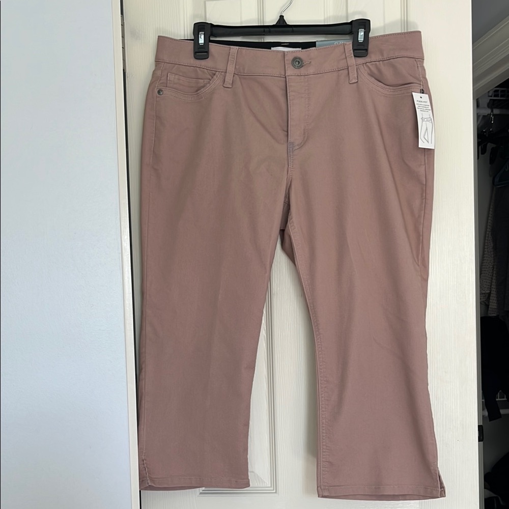 Liz Claiborne capri pants